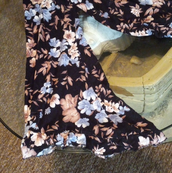 Soft &Sexy crepe bell sleeves xl - Picture 3 of 5